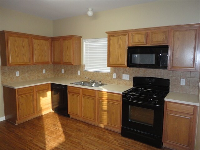 Building Photo - 32338 Golden Oak Park Ln