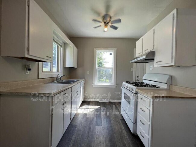 Building Photo - 6079 Madison St