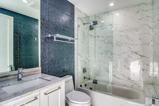 Building Photo - 1 Water Clb Wy