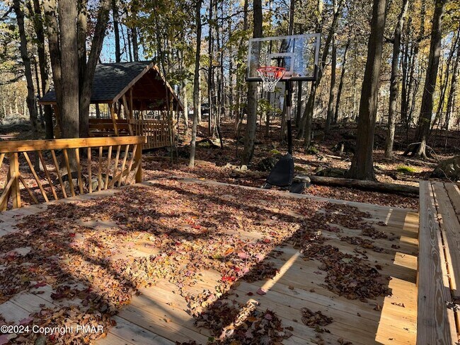 Building Photo - 2933 Melody Ln