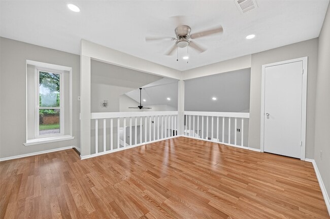 Building Photo - 10419 Appleridge Dr