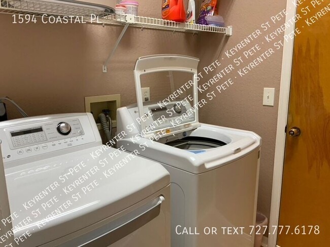 Building Photo - 1594 Coastal Pl