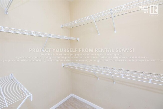 Building Photo - 4261 NE Meadow Creek Cir