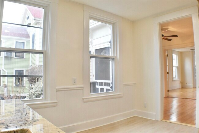 Building Photo - 120 Pearl St