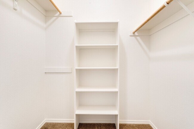 Building Photo - 3625 Strawberry Field Grove