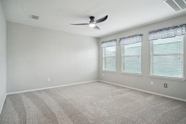 Building Photo - 5817 Fir Tree Ln