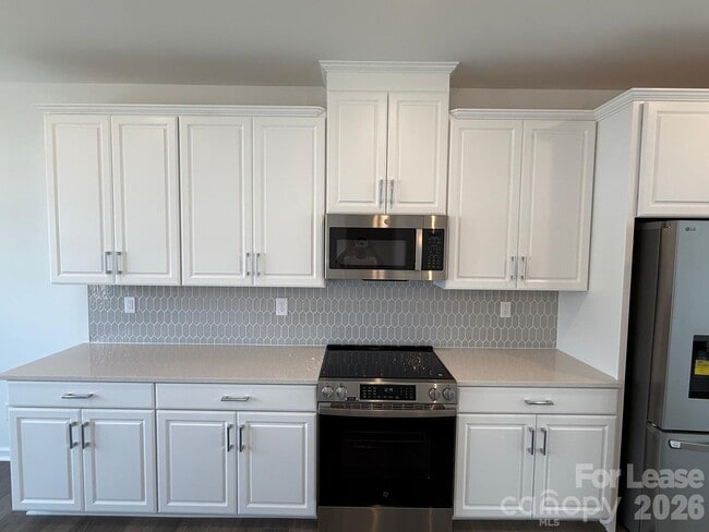 Building Photo - 2143 Hawksworth Ln