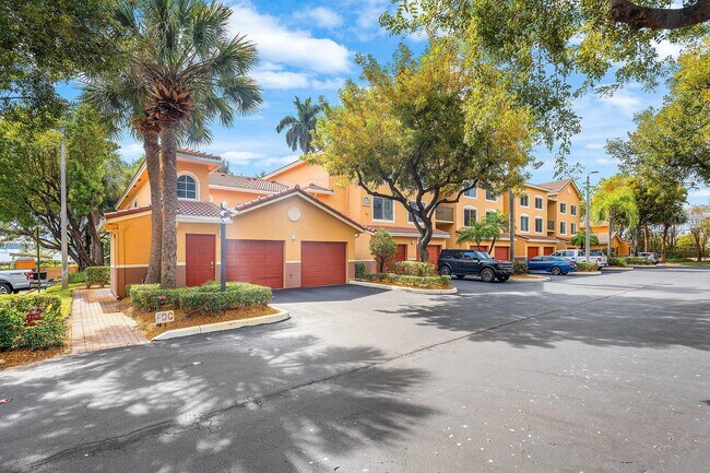 Building Photo - 900 Scotia Dr