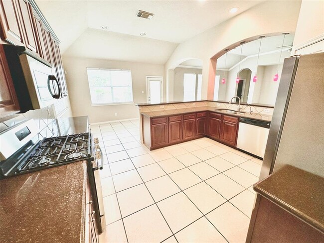 Building Photo - 5023 Logans Landing Ln