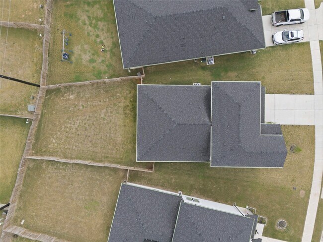 Building Photo - 1542 Merulana Lane