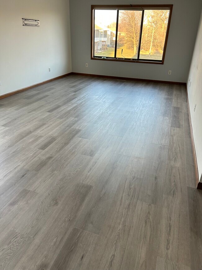 Building Photo - 4548 Whisperwood Ct SE