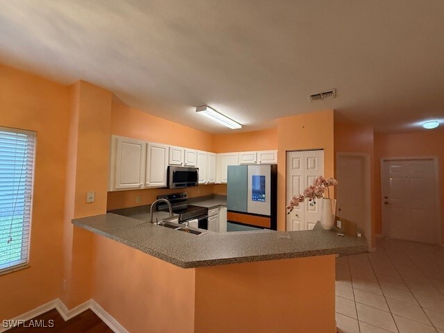 Building Photo - 8137 Pacific Beach Dr