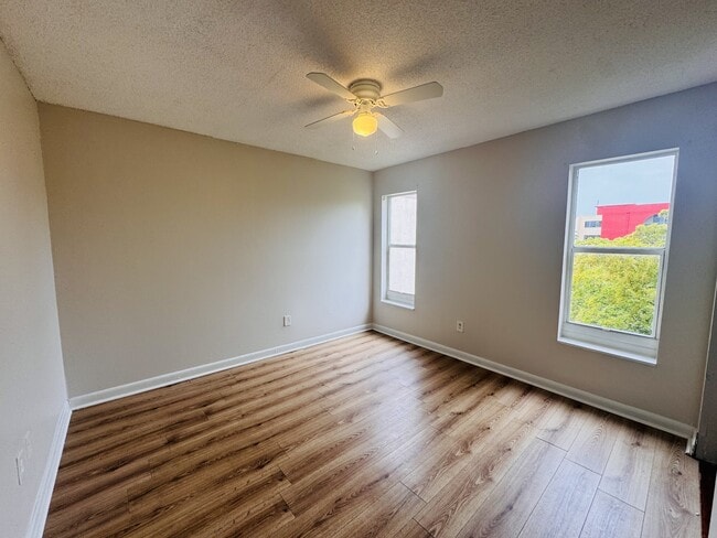 Building Photo - 2800 NW 56th Ave