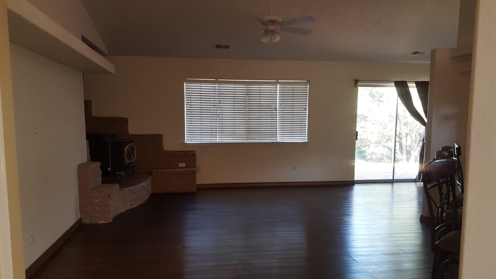 Pellet stove living room - 6 Vista Bonita Dr