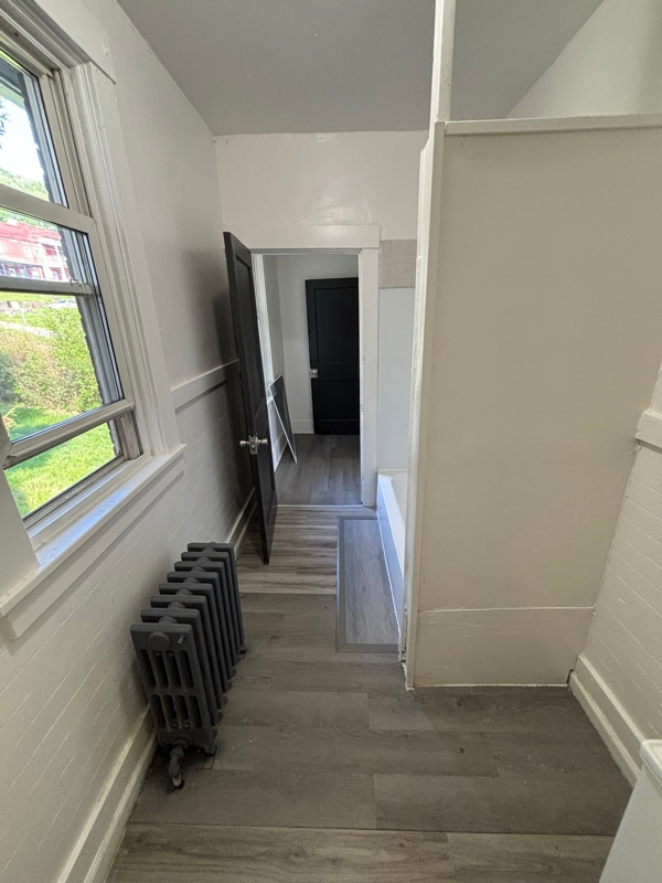 Building Photo - 702 Airbrake Ave