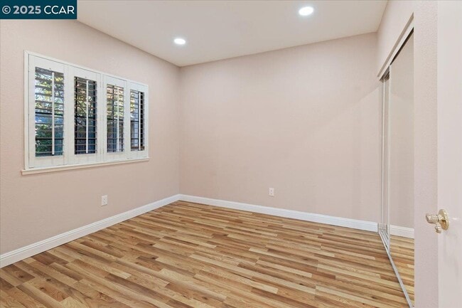 Building Photo - 1156 Tiffany Ln