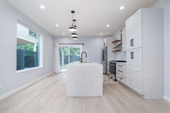 Building Photo - 2109 Schley Ave