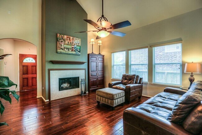 Building Photo - 66 W Spindle Tree Cir