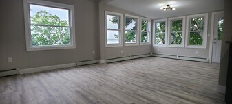 Building Photo - 113 Maple Ave