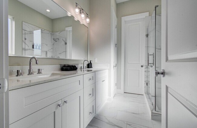 Building Photo - 8320 Curry Rd