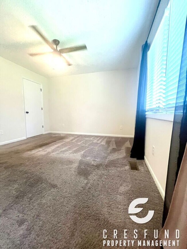 Building Photo - Conveniently Located Close to Cape Fear Va...