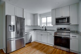 Building Photo - 2403 Flint St