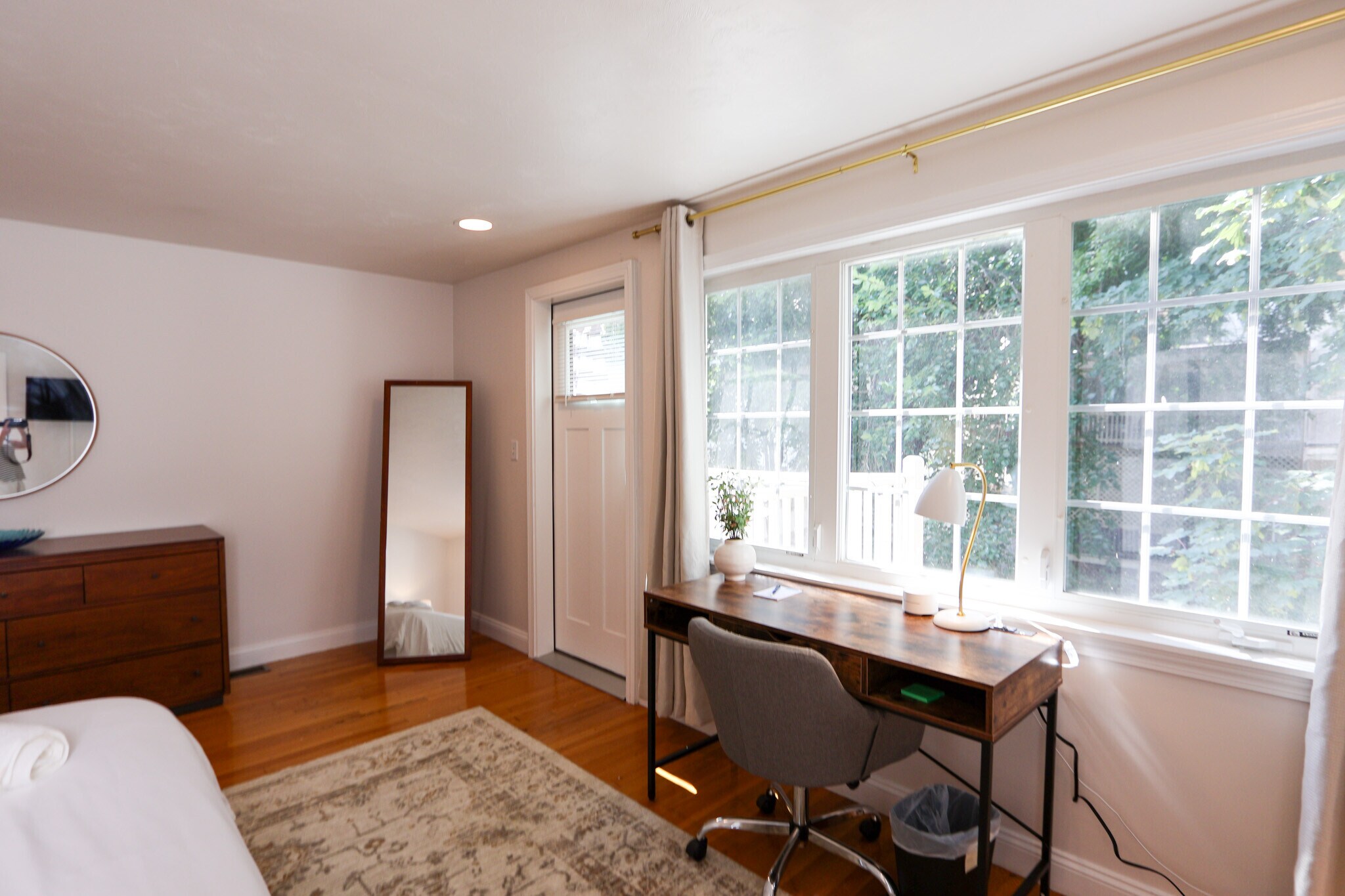 Building Photo - 33 Jay St