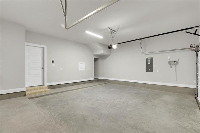 Building Photo - 4717 Vizsla Ln