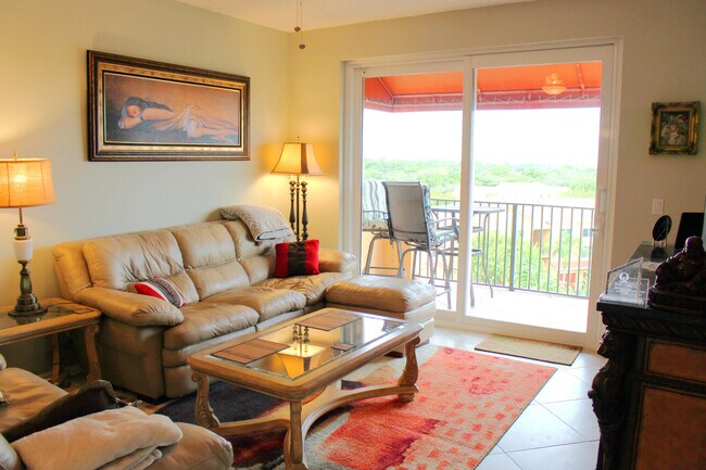 Building Photo - 1000 Scotia Dr