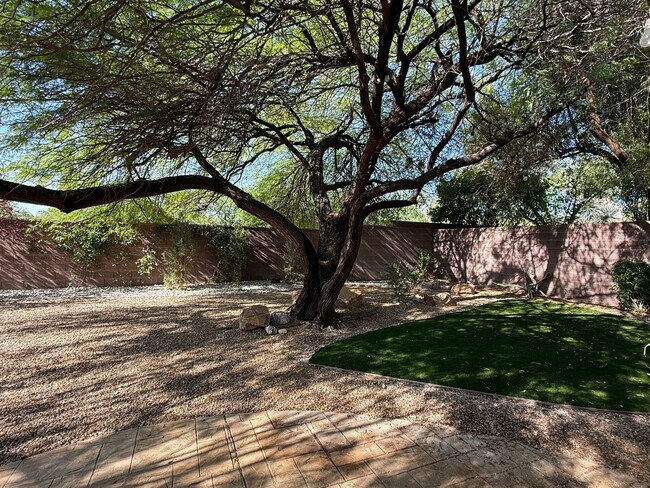 Building Photo - MOVE IN SPECIAL! FIRST TWO WEEKS RENT FREE...