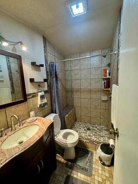 Building Photo - 76 Top Dr