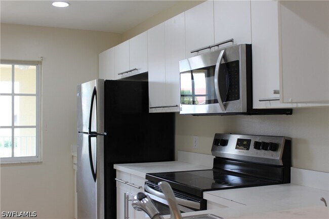 Building Photo - 7768 Jewel Ln