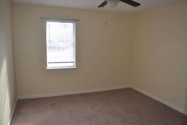 Building Photo - 4453 McManus Ct