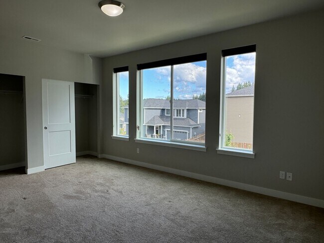 Building Photo - Wonderful Central Kitsap 4 bedroom in Village View neighborhood...now available
