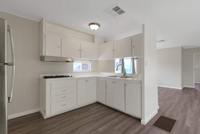 Building Photo - 22 Dahlberg Dr