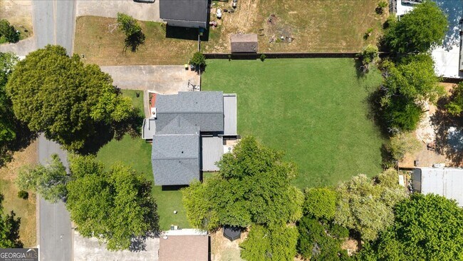 Building Photo - 103 Farmington Dr