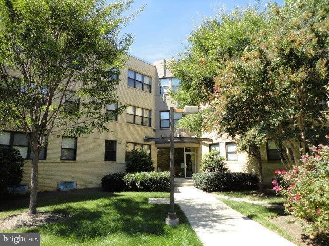 Building Photo - 212 Oakwood St SE