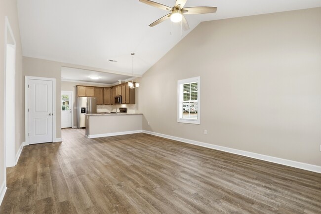 Building Photo - 111 N Mill St