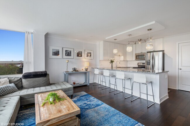 Building Photo - 1360 N Sandburg Terrace