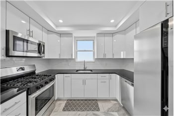 Building Photo - 106 White Rd