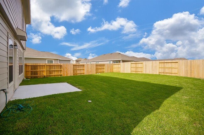 Building Photo - 4615 Sabine Creek Way
