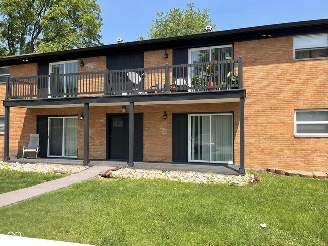 Building Photo - 6262 Eastridge Dr
