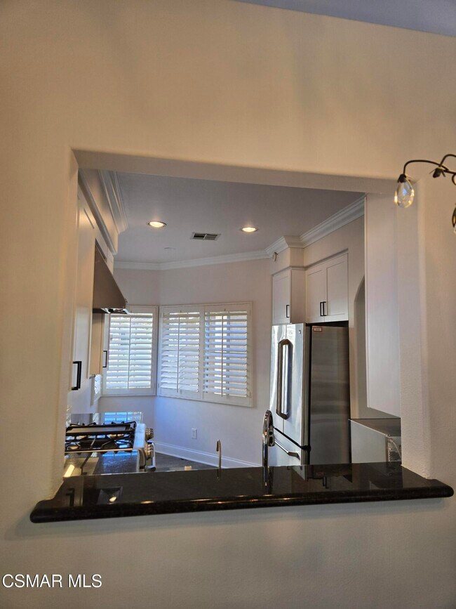 Building Photo - 491 Novara Way