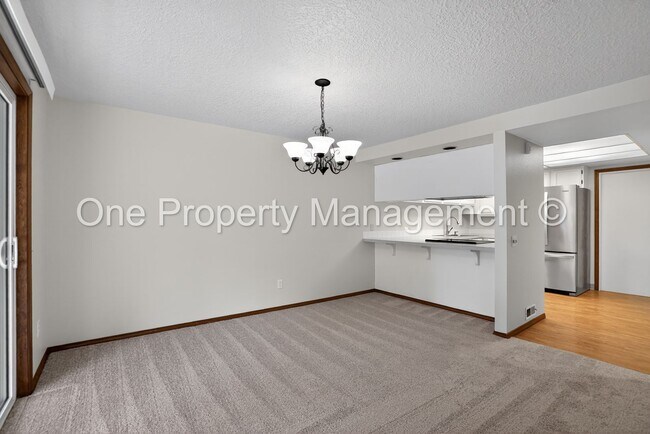 Building Photo - 614 SE 130th Ct
