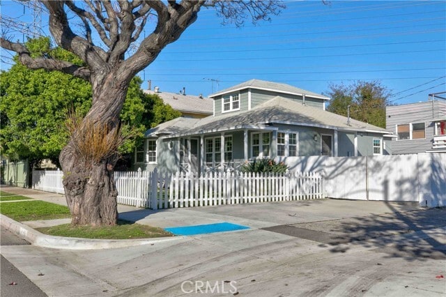 Building Photo - 1144 Evergreen St