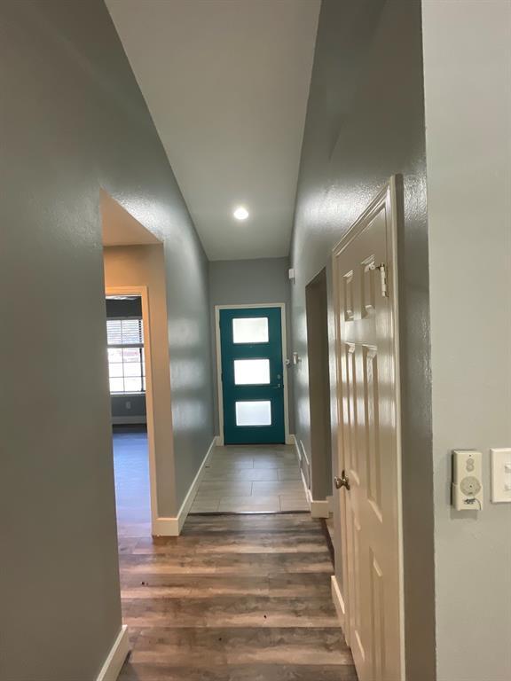 Building Photo - 8900 Linton Dr