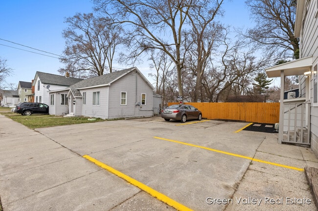 Building Photo - 1543 Beidler St