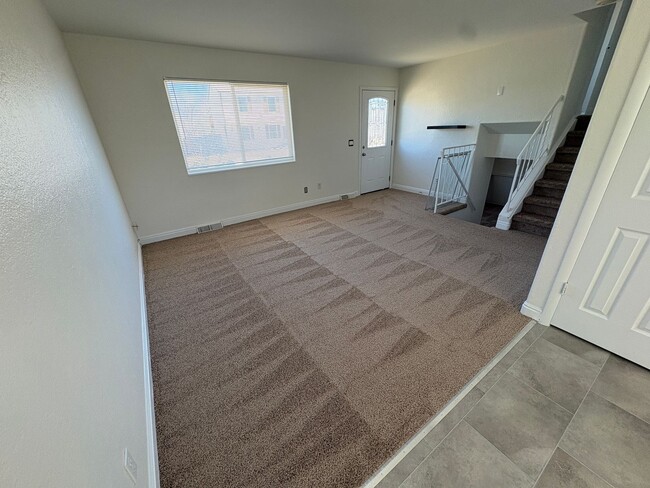 Building Photo - Split Level home in Westminster