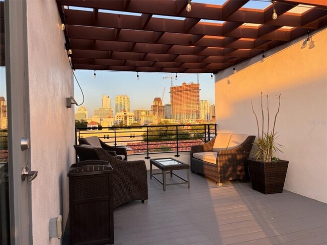 Building Photo - 130 8th St N