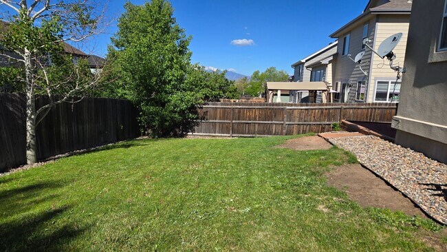 Building Photo - 7747 Mountain Laurel Dr